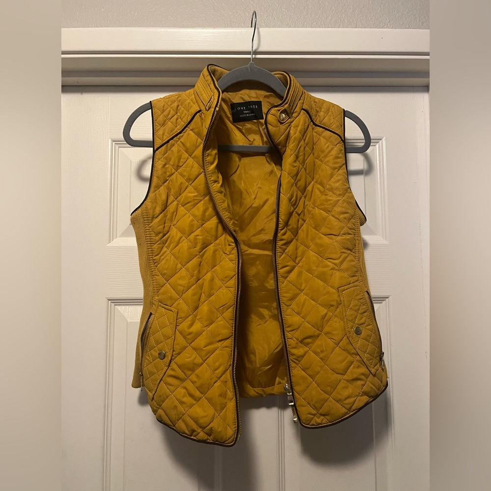 Love Tree vest